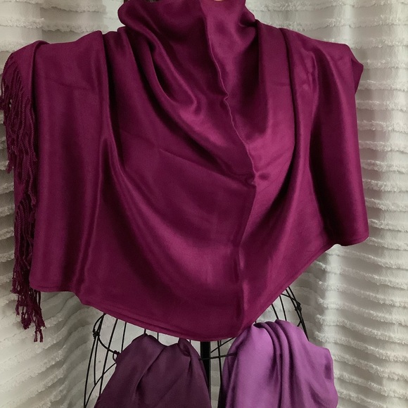 Jones New York Pashmina Scarfs Bundle - Picture 2 of 8